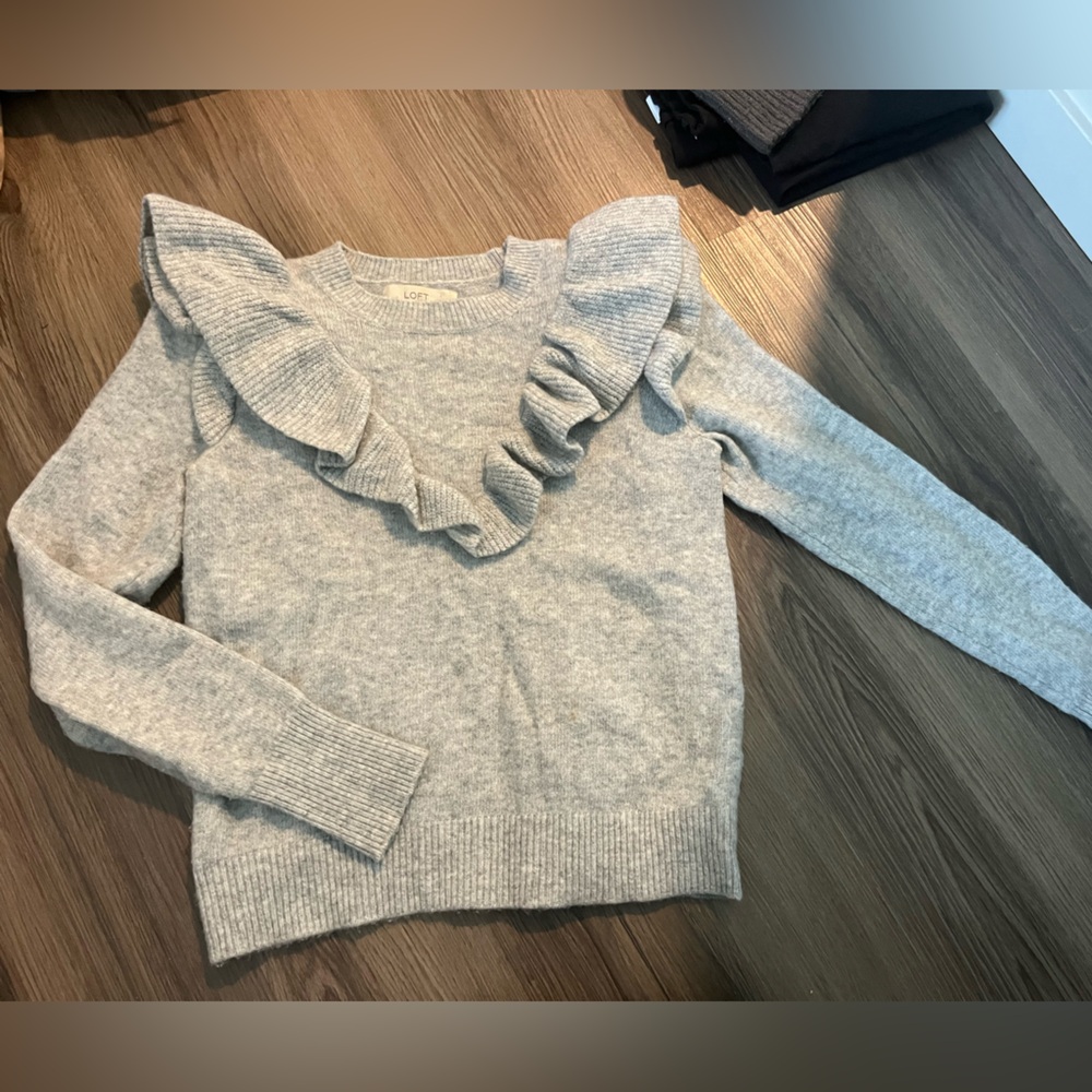 LOFT Gray Ruffled Women's Sweater